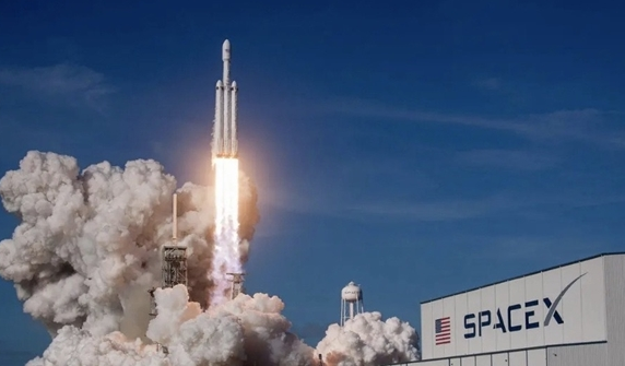 SpaceX计划在五年内实现每年1万次发射 马斯克:最便宜AI算力在太空