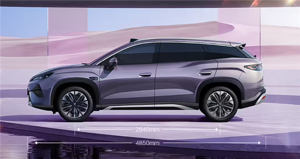 自驾游神器!比亚迪宋Ultra EV内饰公开:座椅可秒变双人大床