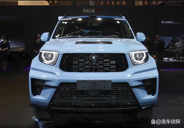 2026款坦克700对比24款，V6改四缸，Hi4-Z与Hi4-T的不同点-有驾