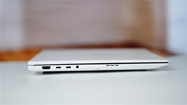 续航轻松超苹果MacBook!荣耀MagicBook Pro 16 2026图赏