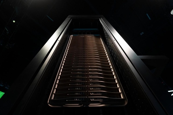 1.42亿元一台！英伟达Rubin Ultra机架售价创纪录：HBM4e内存单柜超1000万元