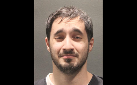 德马尔科被捕时的照片。图自美媒