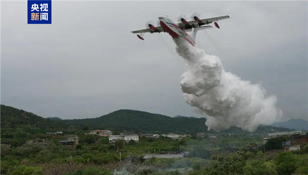 国产大飞机“三剑客”！中国鲲龙AG600开展双机编队防备任务