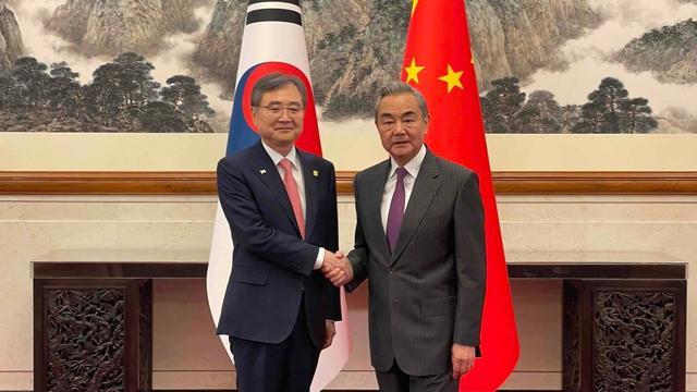 【王毅外长访问韩国】