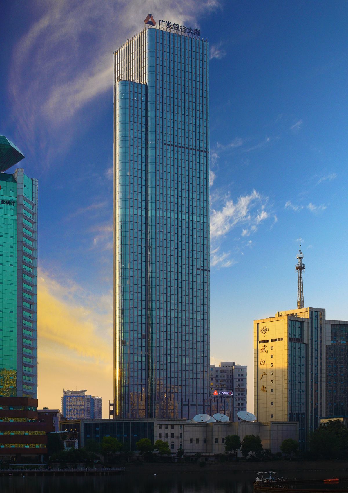 广发银行大楼.jpg
