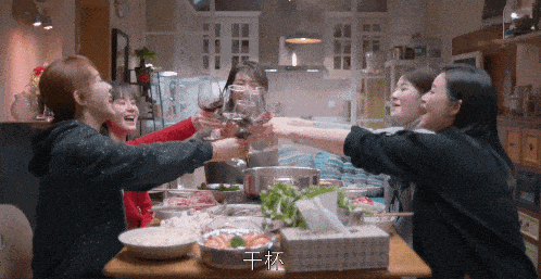 电视剧《欢乐颂2》大结局,五美一起吃火锅