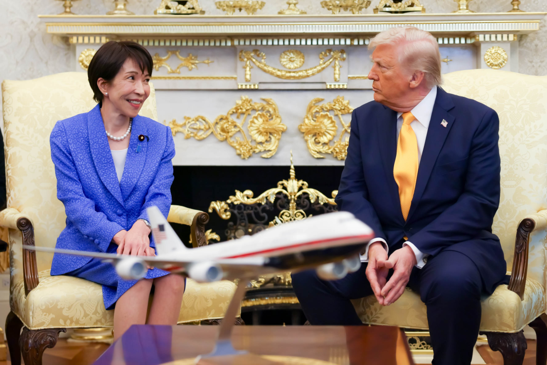 ◆高市早苗与特朗普在白宫举行会谈。（图源：《纽约时报》）