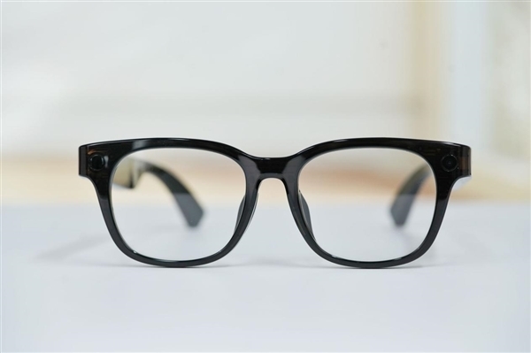 小米拍摄眼镜夺 2025年销量第一 份额独占超50%