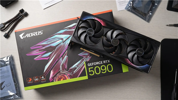 退款只够半张卡!RTX 5090损坏商家只退原价3.4万:店里同款现价6.6万