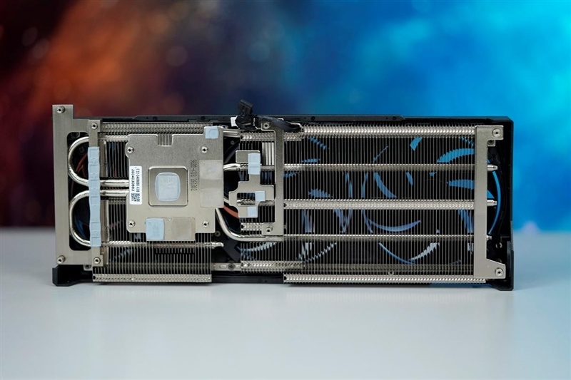 2K毫无压力4K也可一战 微星RTX 5060 Ti 8G GAMING TRIO OC显卡游戏评测: 6倍帧生成+路径追踪享受顶级游戏