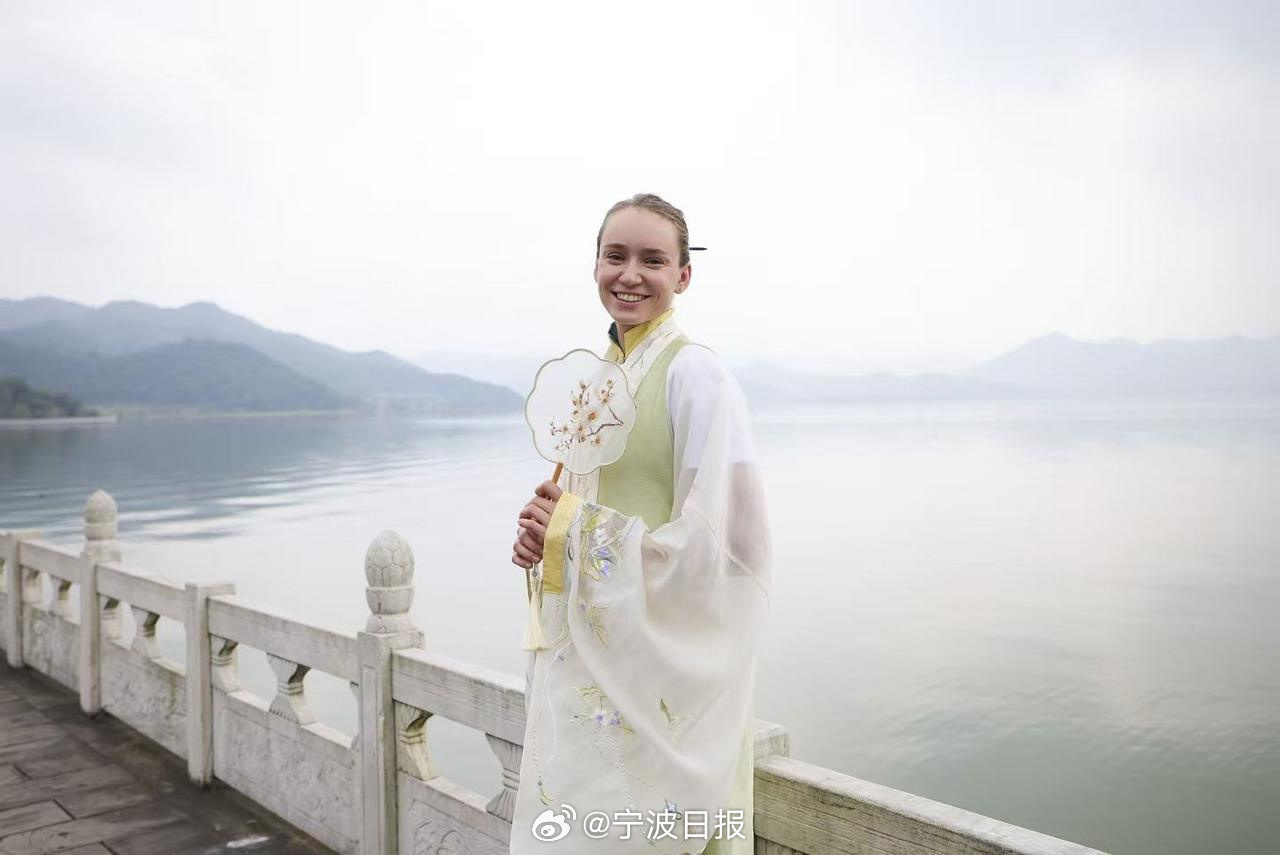 【#一场网球赛为何让人还想来宁波#】10月25日,2026宁波银行·