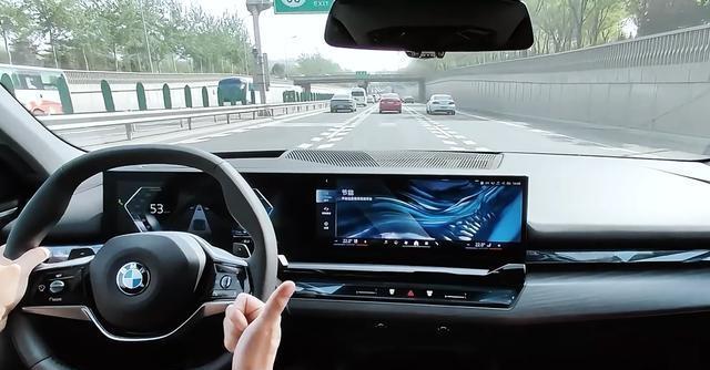 手持四十万,开完良马530再换蔚来ET7,才懂两者差距已不在一个线索!-有驾