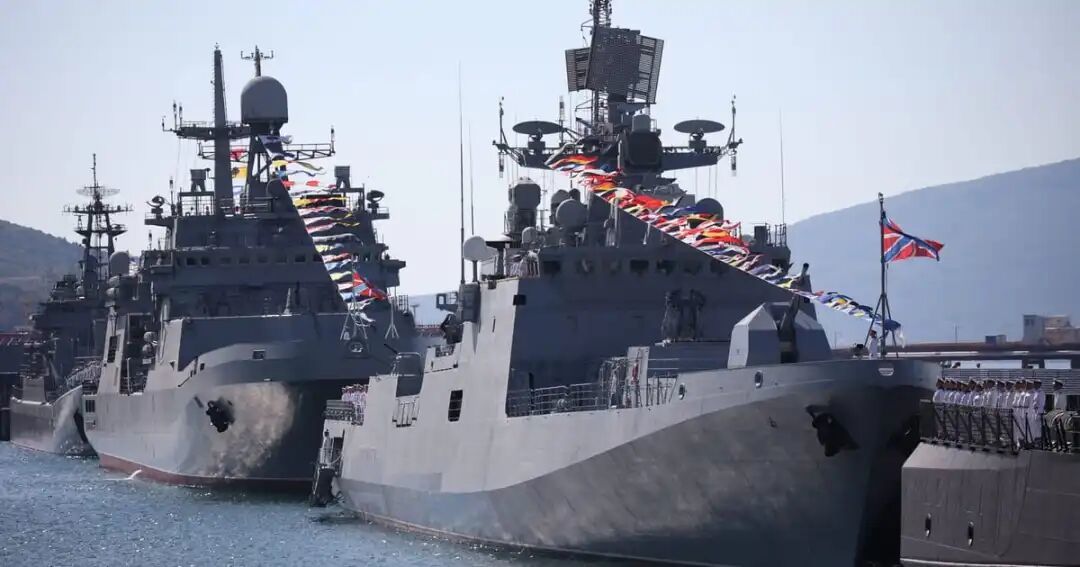 Missile attack targeted Russia's Black Sea fleet in Crimea, local governor  says – POLITICO