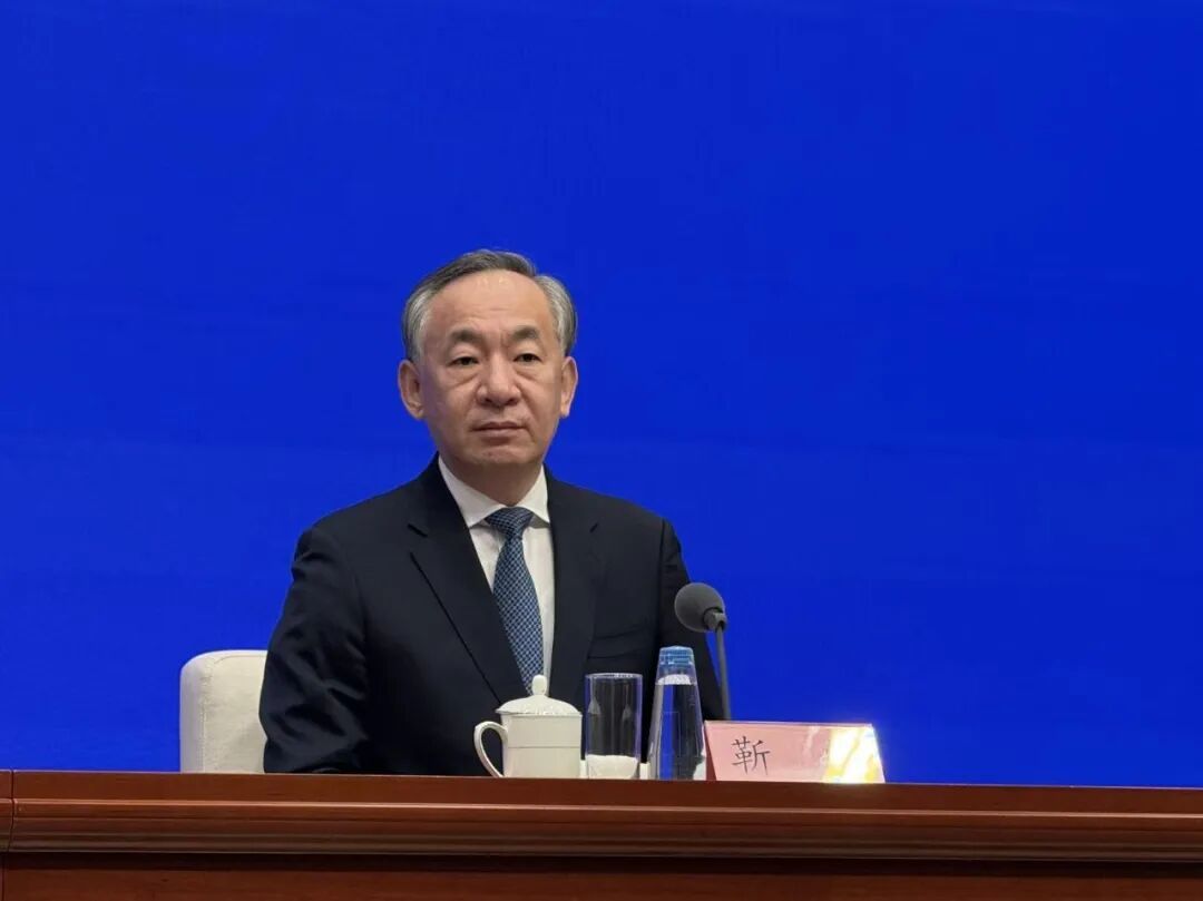 北京市委常委、副市长靳伟