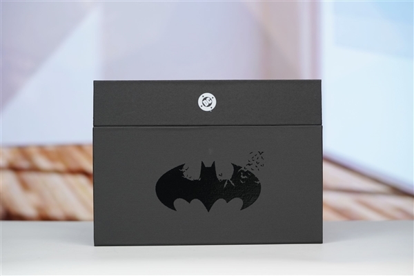 口袋里的135英寸HDR巨幕！雷鸟Air 4 Pro蝙蝠侠图赏