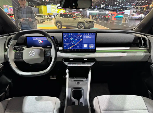 纯电紧凑型SUV！大众ID.CROSS实车亮相：外观硬核