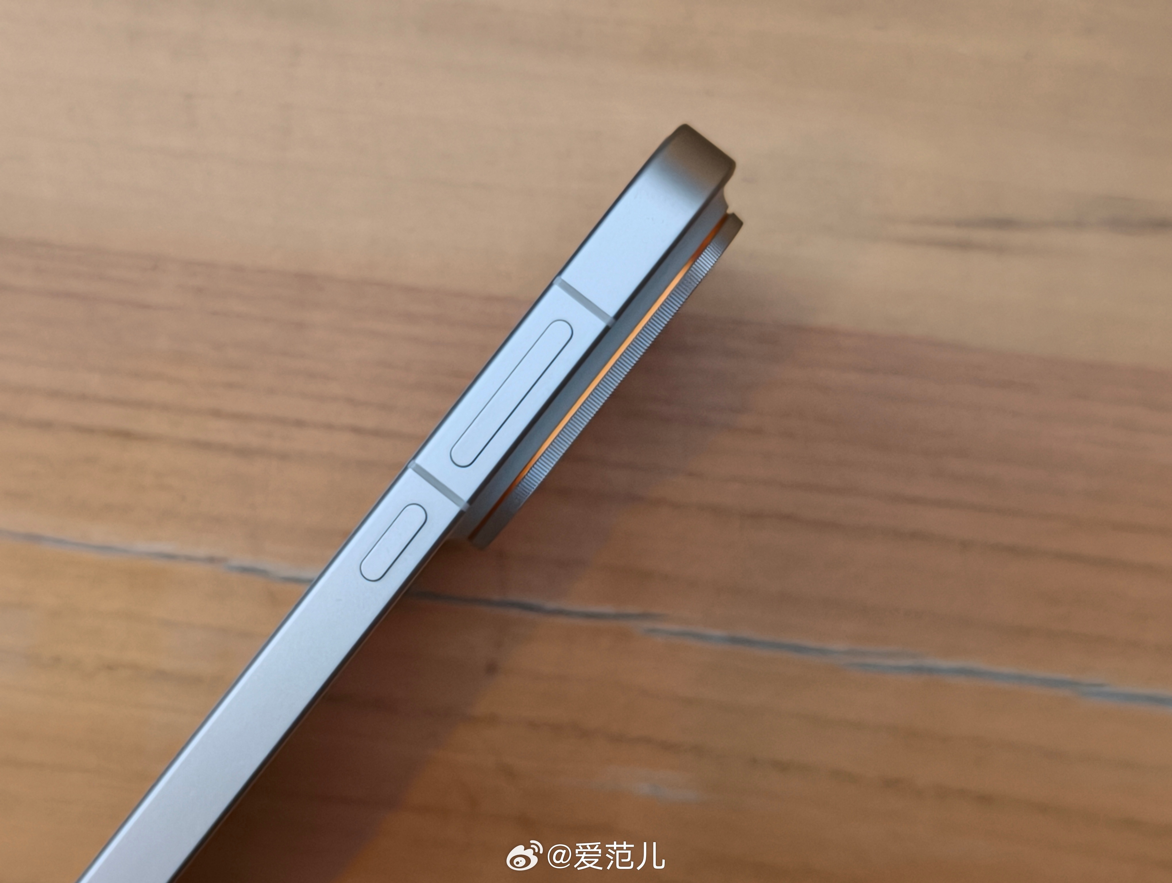 #爱范儿图赏#|#OPPO Find X10# 系列:冰川映蓝,月色