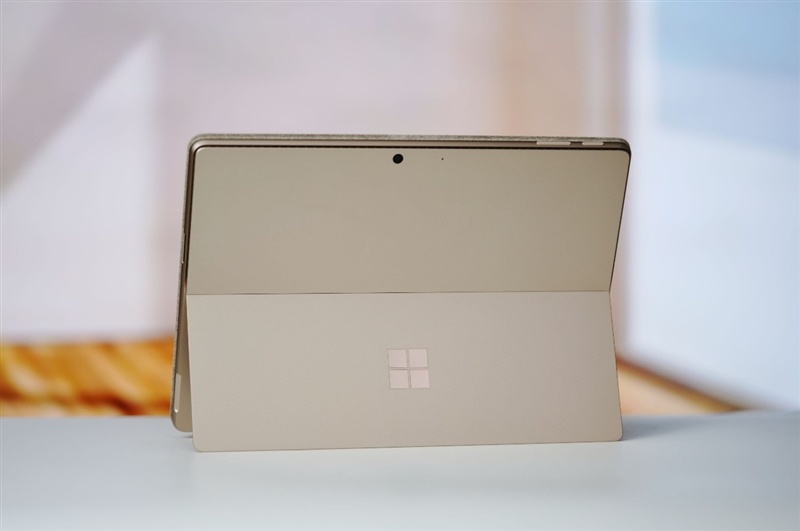 新一代 Surface Pro，13英寸评测：性能能效进步巨大 核显媲美最新X86