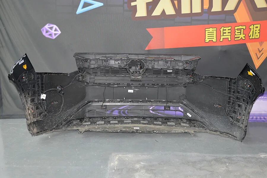 车头有一堵“钢墙”,这才是真正的公路坦克