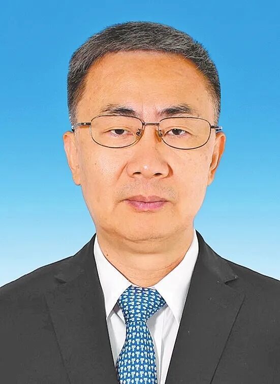 王陆进同志