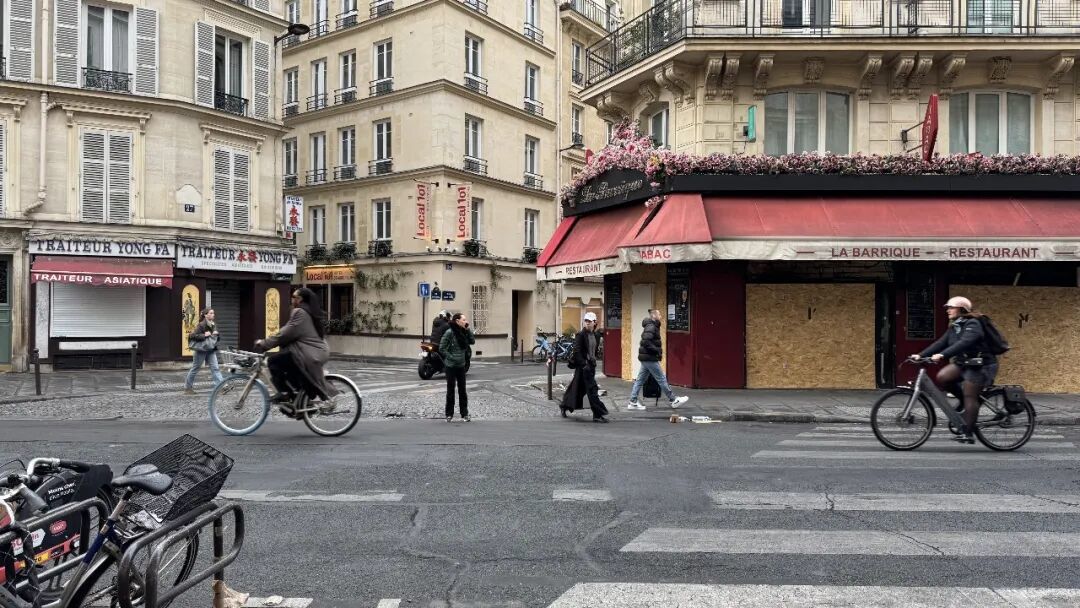 La Barrique 所在的 Beaurepaire 街道 街对面是永发中餐馆