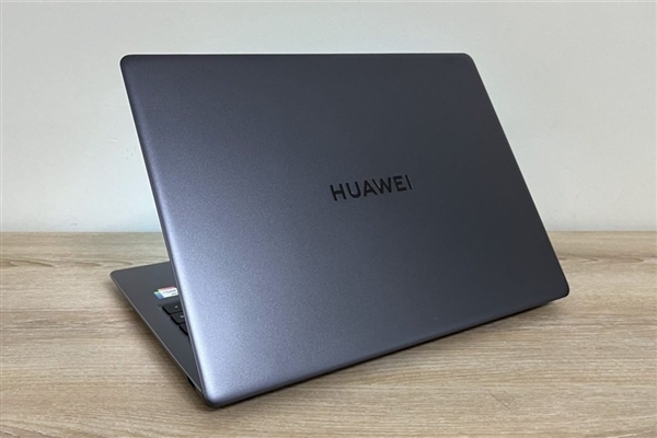 Mate 80 Pro同款芯!华为把麒麟9030 Pro塞进笔记本:挑战苹果