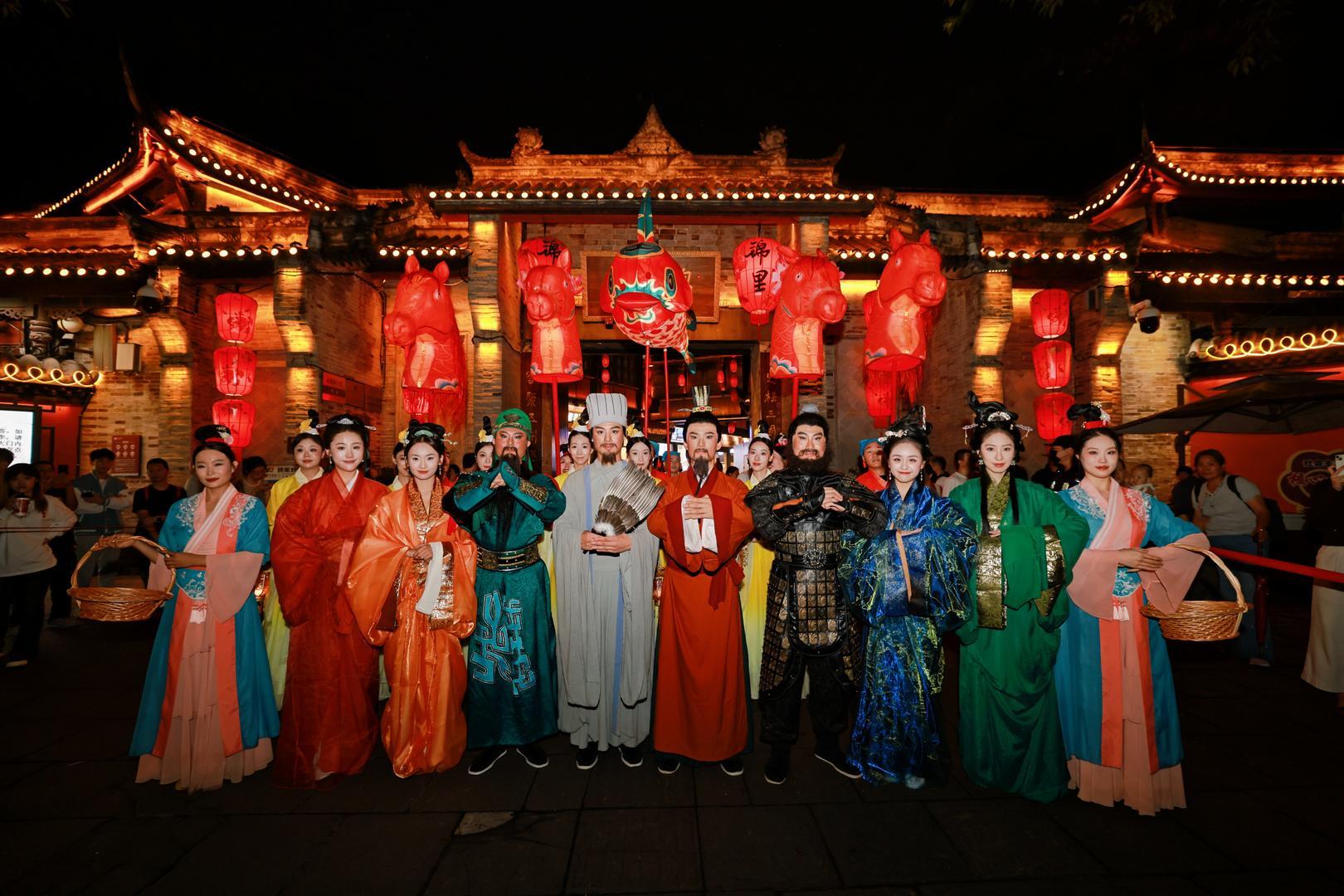 武侯祠博物馆中秋活动——月灯巡游.jpg