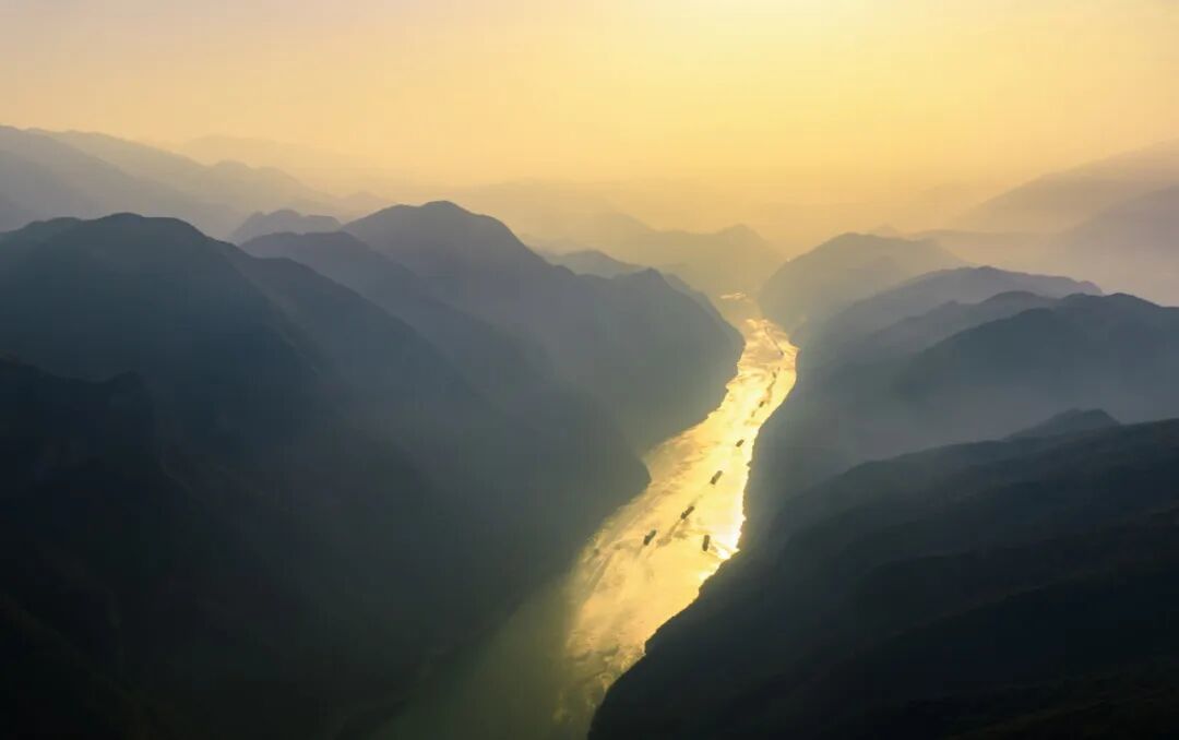 《长江三峡之黄金水道》——谭祥君.jpg