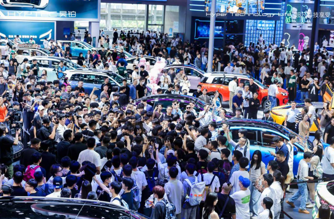 平均每天3.6款，今年上半年超500款新车上市