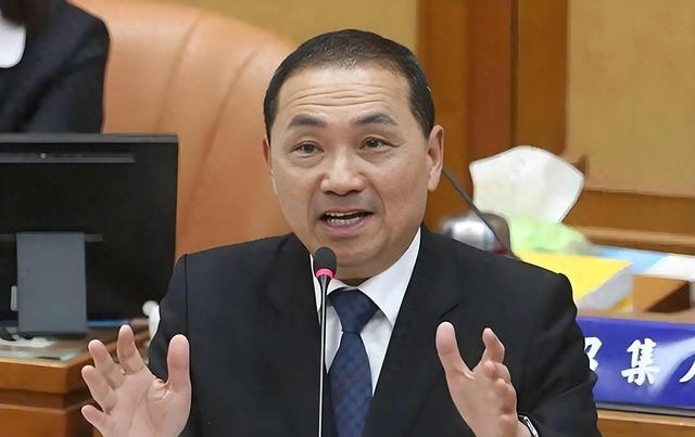 新北市长选举李四川出线,侯友宜表态将与其并肩作战