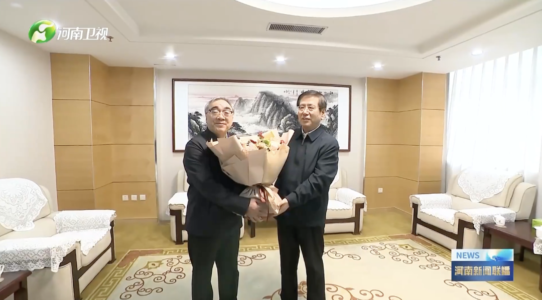 △张新友院士(左)