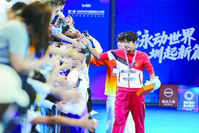 张展硕（右）和徐海博