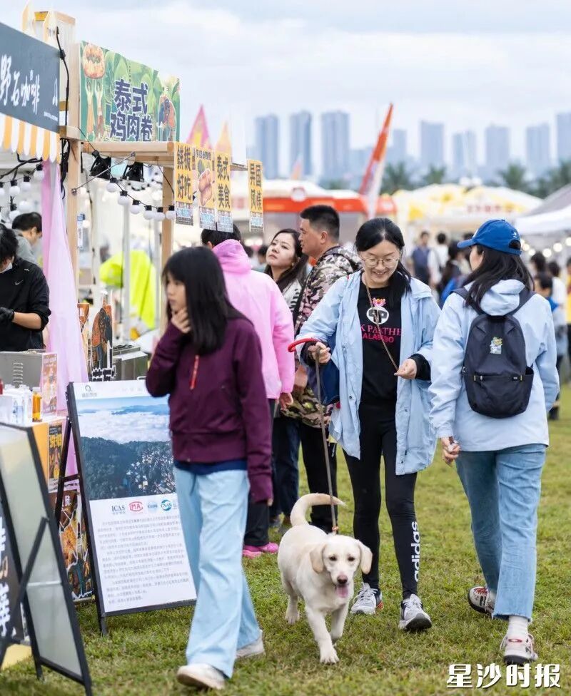 国庆节，第二届星沙——非洲咖啡嘉年华活动现场。除署名外，均为宋彬彬 摄