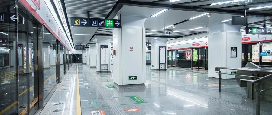 摄图网_500746677_wx_无人的地铁站（企业商用） (2).jpg