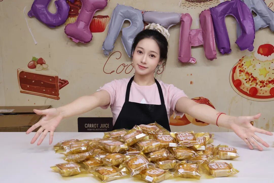 “擦边”的寰球冠军吴柳芳，终于还清退回