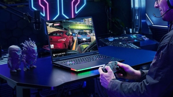 酷睿Ultra 9+RTX 5090!宏碁旗舰游戏本发布:256GB内存、三Gen5槽