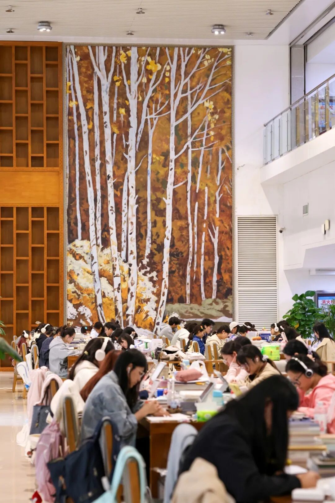郭大鹏_图书馆内景_3.jpg