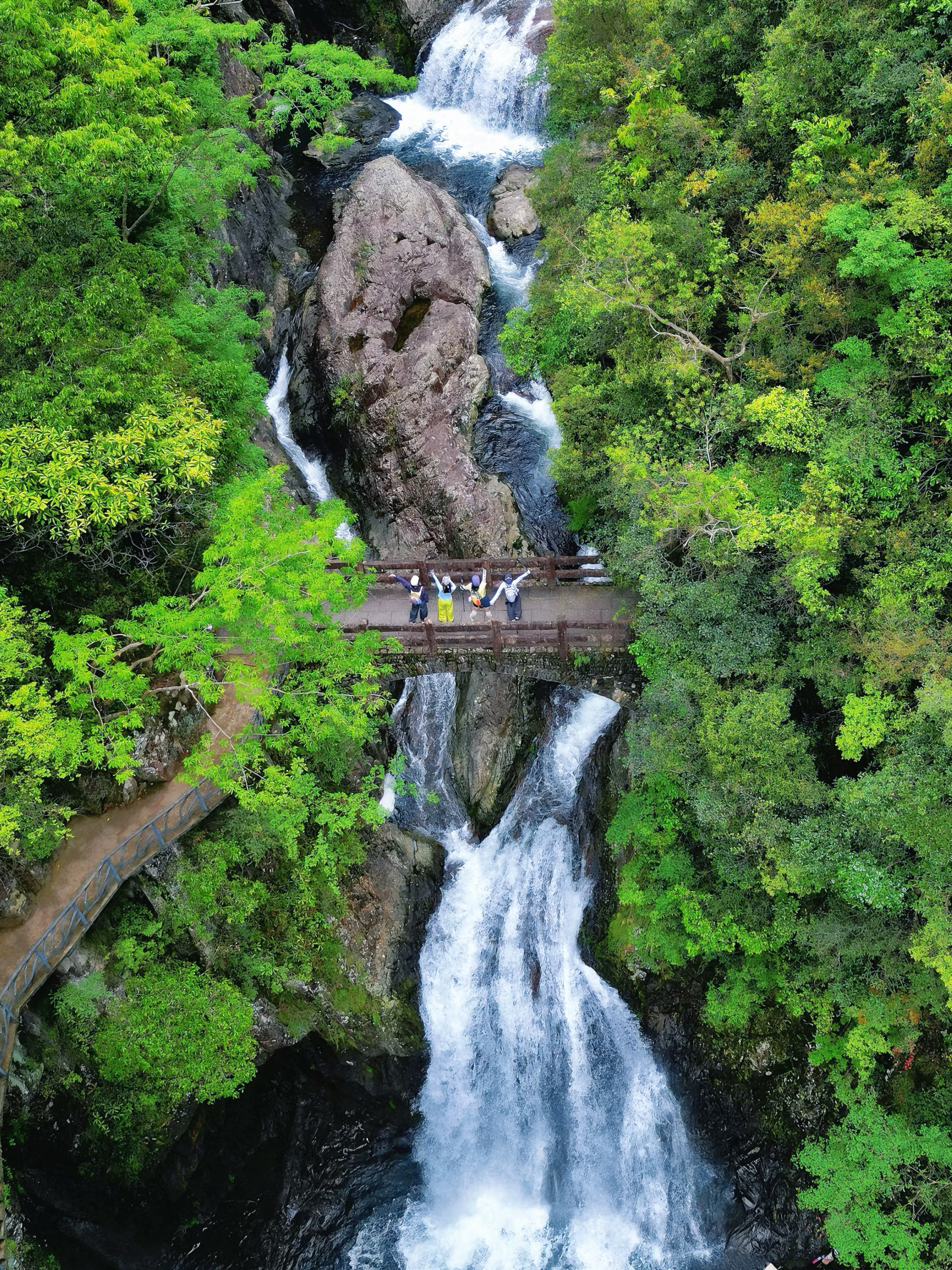 ⛰️走进秋日绿野丨温州情侣户外充电指南 周末不知道和Ta去哪？温温整