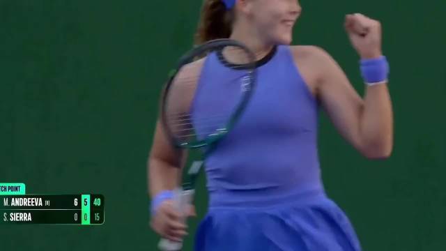 卫冕冠军摔拍发泄！致使对不雅众爆粗口体育录像/图片，神情崩溃无法自控