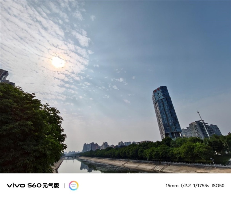 颜值不输旗舰!vivo S60元气版全面评测:性价比机型里的均衡水桶机