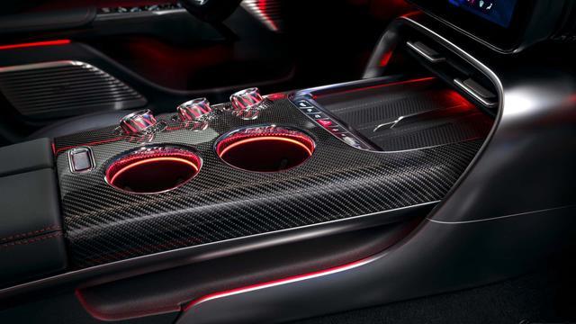 AMG GT XX四门轿跑量产版内饰公开:家族风,全是屏