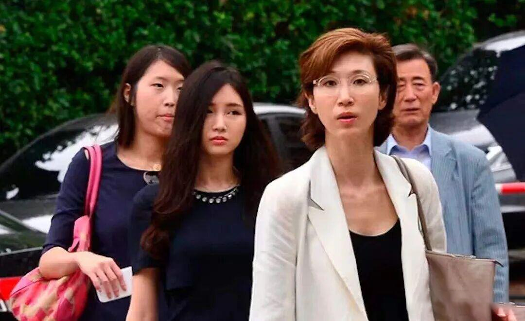 卢素英和她的女儿