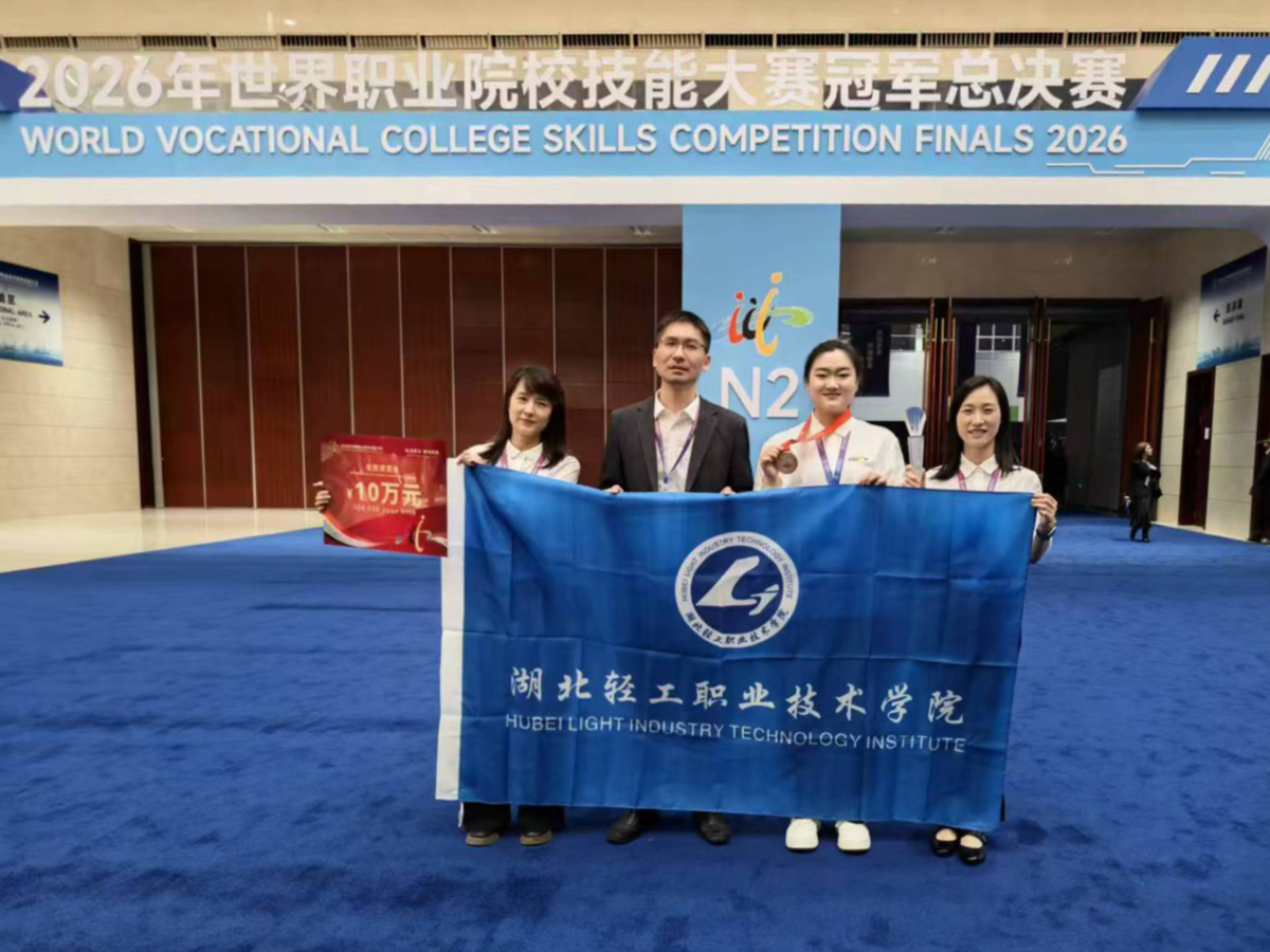 4ff623a5905ceff986d14894a8516fdf.jpg