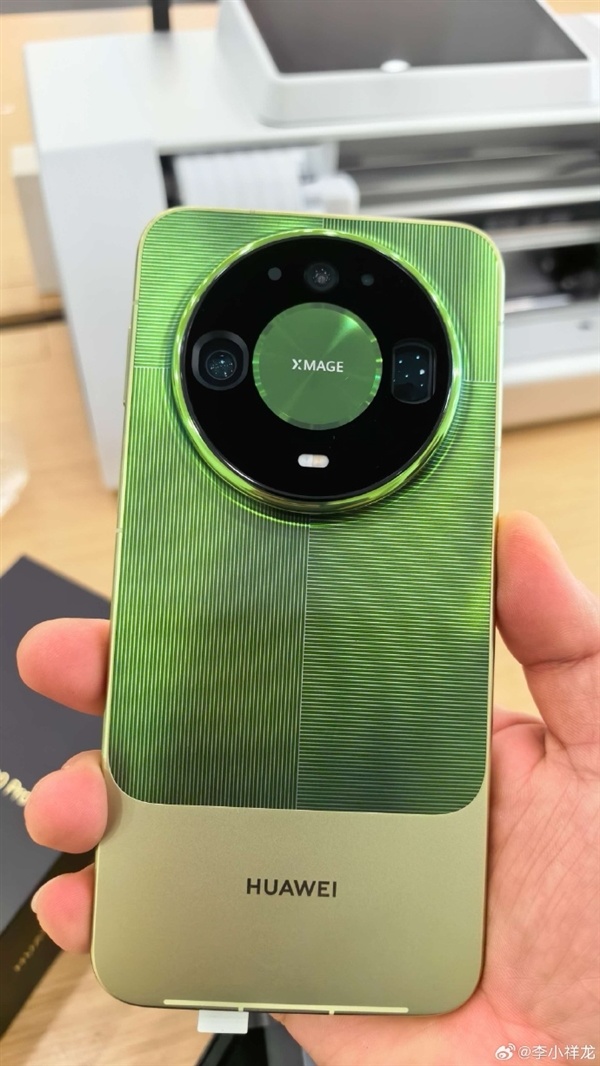 绿色双拼吸睛！华为Mate 90系列真机集体抢跑 四款齐发：10月1上线 Pro Max用麒麟9050 Pro