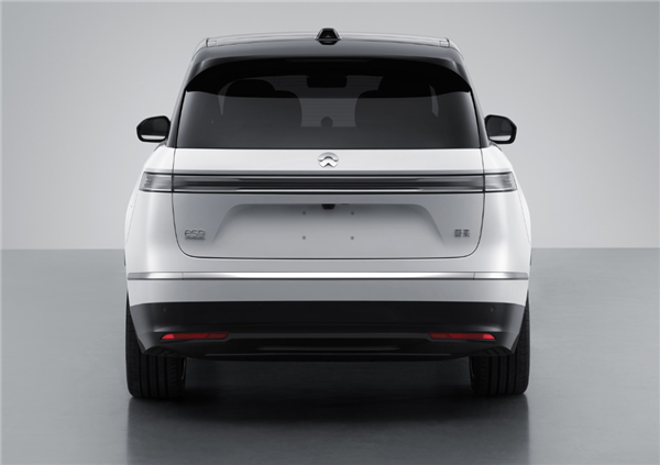 华为小米蔚来抢爆新年新车申报！都很豪华