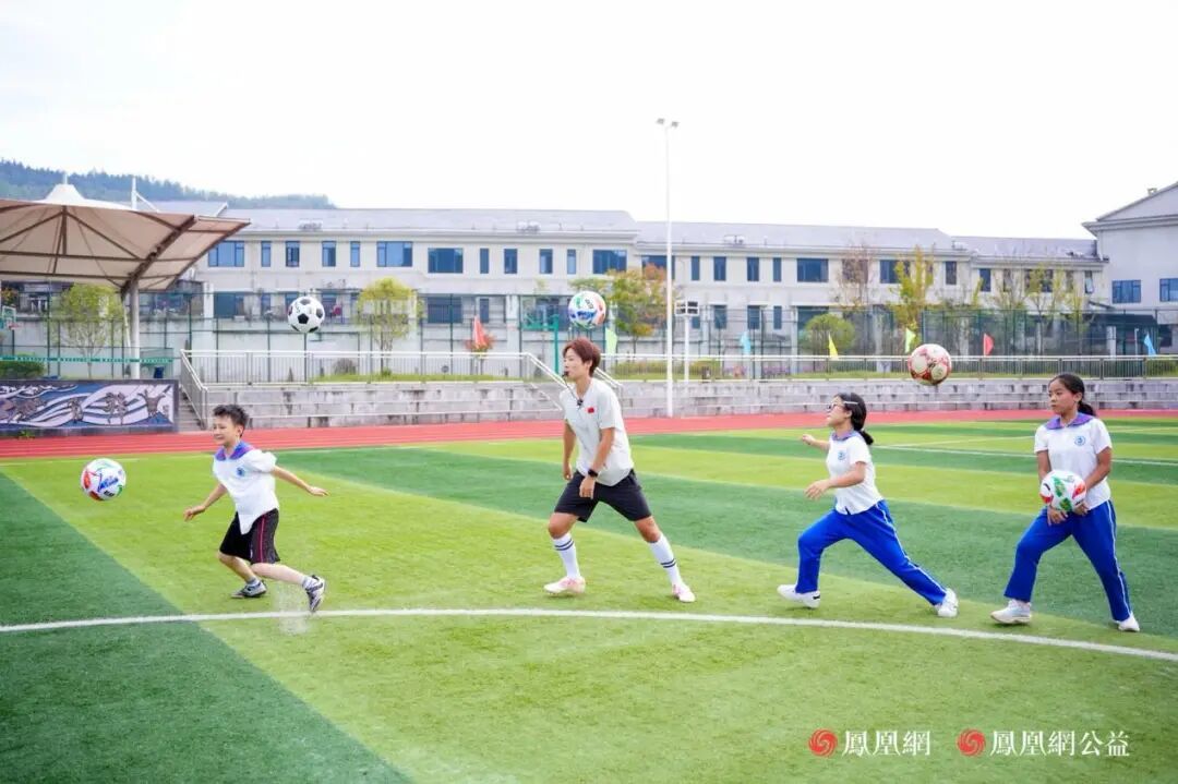 以善迎驾，向光而行——凤凰网行动者联盟公益盛典再度携手迎驾贡酒，共启向善新篇