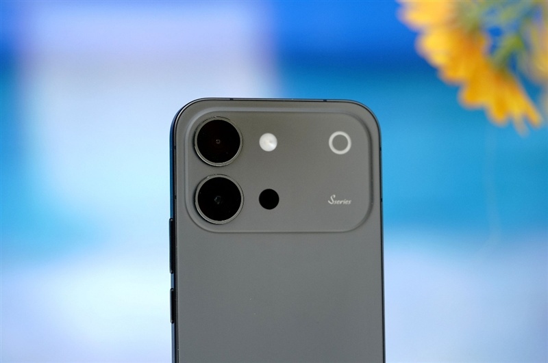 颜值不输旗舰!vivo S60元气版全面评测:性价比机型里的均衡水桶机