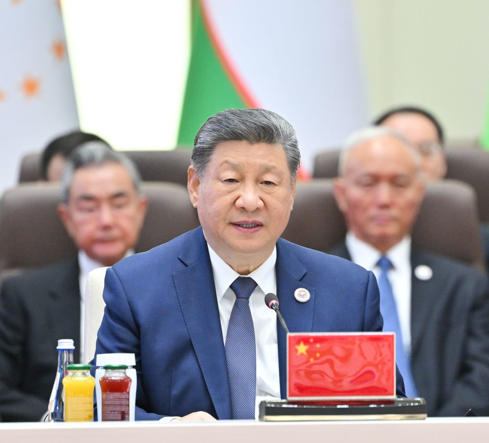 当地时间9月1日下午，国家主席习近平在比什凯克出席“上海合作组织+”会议并发表题为《共同倡导平等有序的世界多极化　实现更加公正合理的全球治理》的重要讲话。新华社记者翟健岚摄