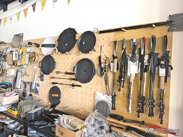 露营装备。