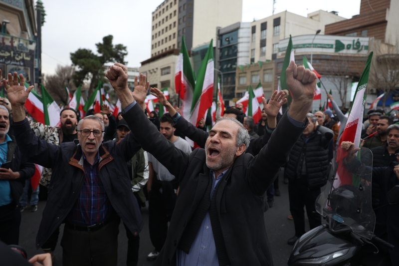 2月28日，伊朗民众在德黑兰抗议美以袭击行动。 IC Photo